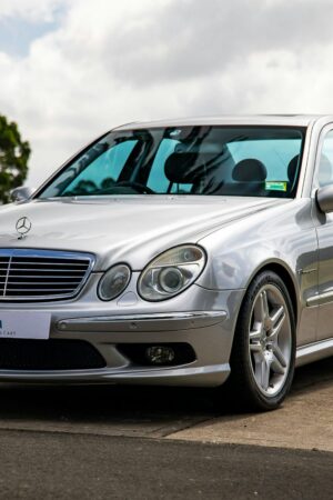 W211